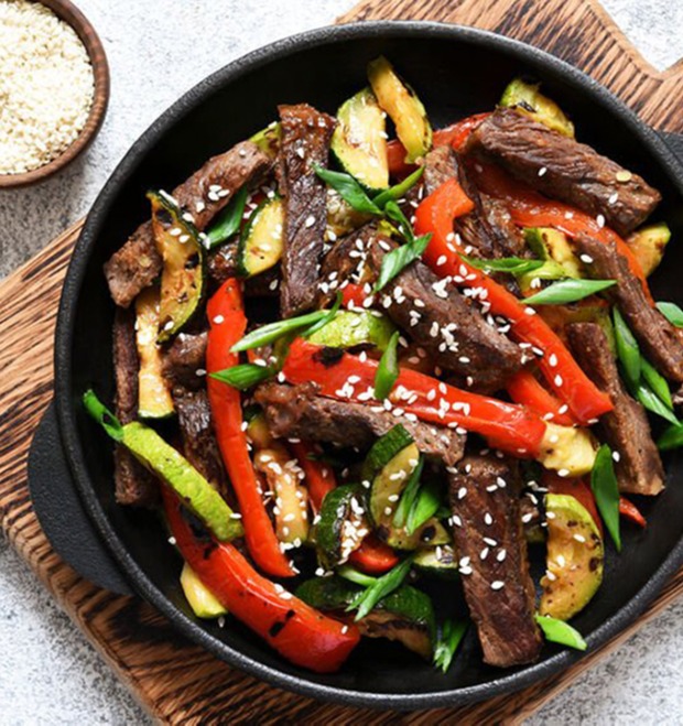 紅椒牛肉炒櫛瓜